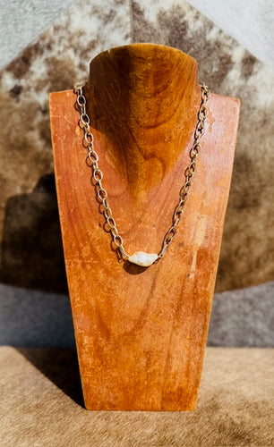 Freshwater Pearl on Textured Gold Necklace