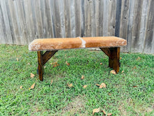 Cowhide Bench - Light Brown Curly w/ White Stripe