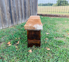 Cowhide Bench - Light Brown Curly w/ White Stripe