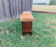 Cowhide Bench - Light Brown w/ White Stripe